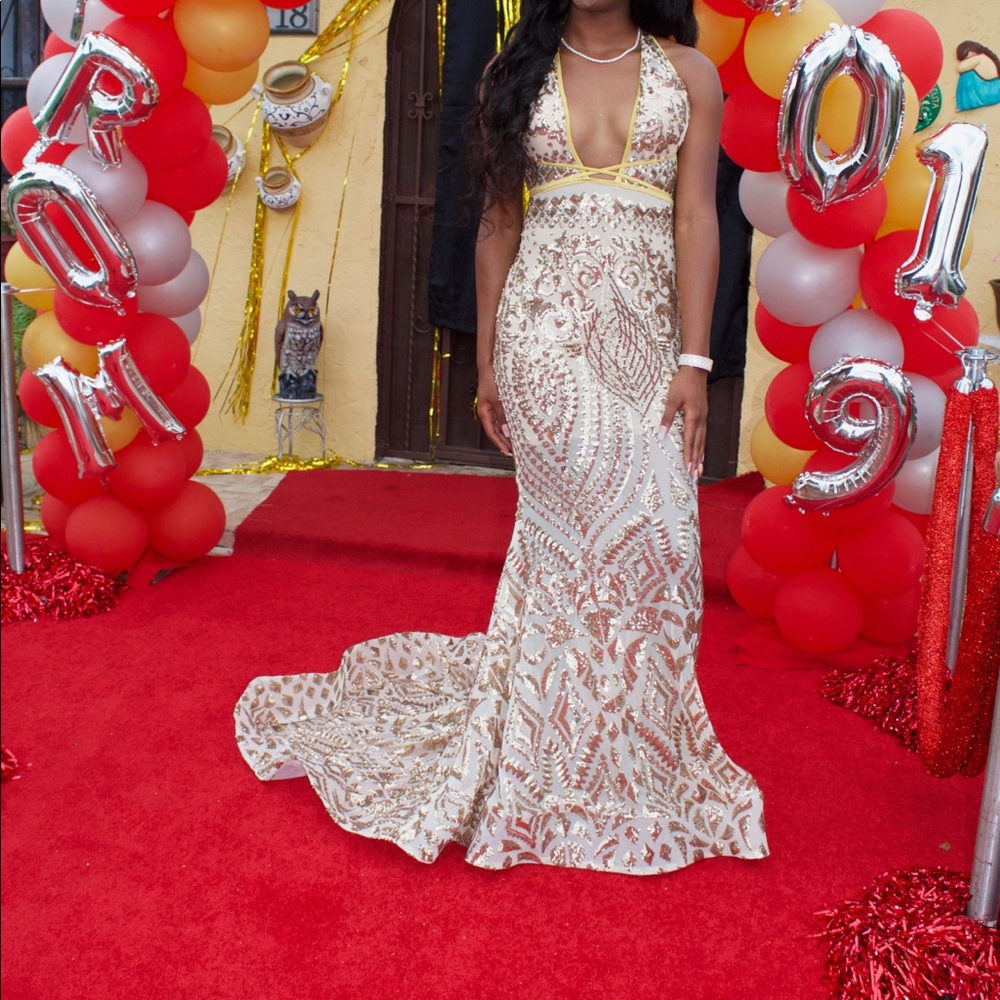 Gold prom dress for sell